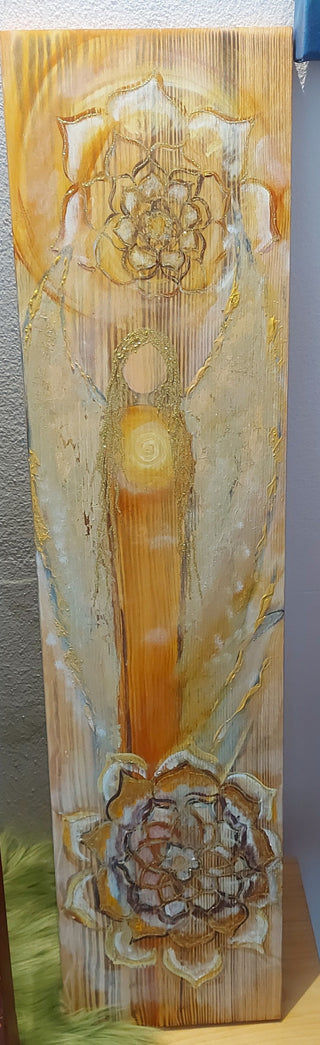 Schutzengel auf Altholz gelb Mandala